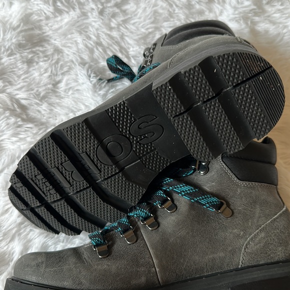 Sorel Lennox hiker in quarry - Picture 7 of 12